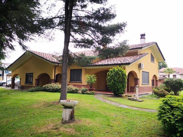 Villa Indipendente in vendita a Codogno, Lombardia