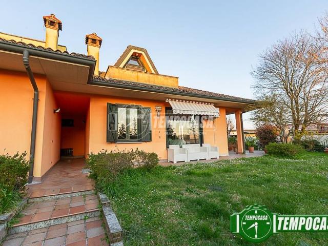 Villa Indipendente in vendita a Codogno, Lombardia