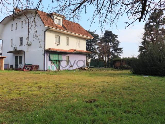 Villa Indipendente in vendita a Codogno, Lombardia