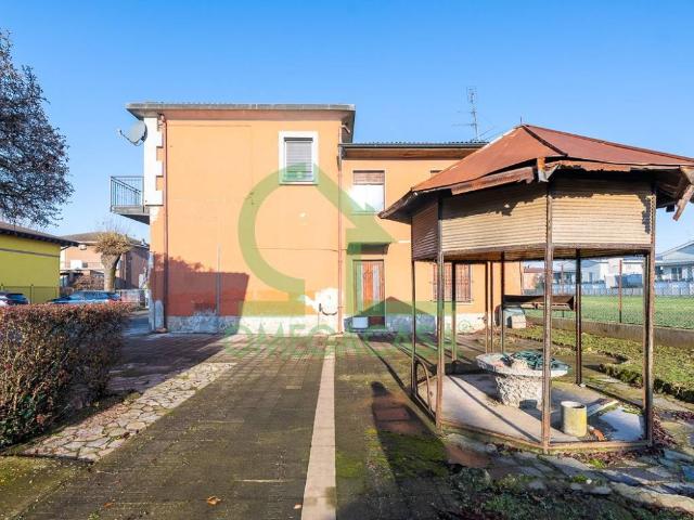 Villa Indipendente in vendita a Codogno, Lombardia