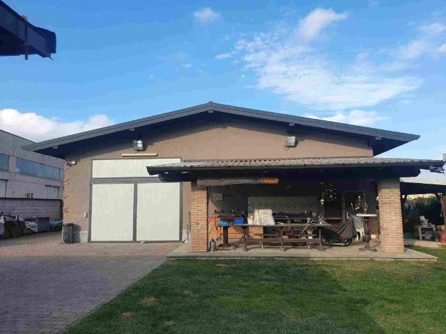 Villa Indipendente in vendita a Codogno, Lombardia