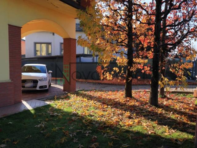 Villa Indipendente in vendita a Codogno, Lombardia