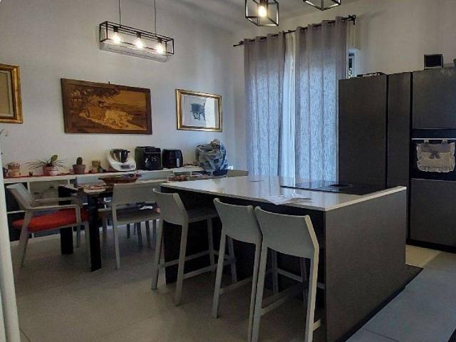 Villa Indipendente in vendita a Codogno, Lombardia