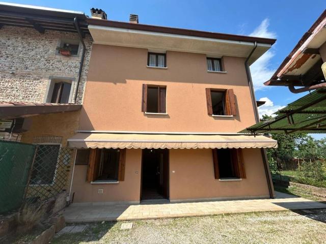 Villa Indipendente in vendita a Codroipo, Friuli-Venezia Giulia