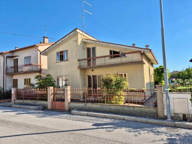 Villa Indipendente in vendita a Zompicchia / Çupicje, Codroipo / Codroip