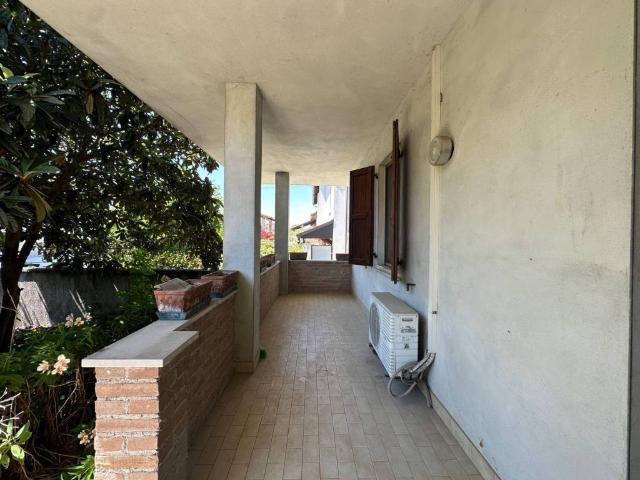 Villa Indipendente in vendita a Codroipo, Friuli-Venezia Giulia