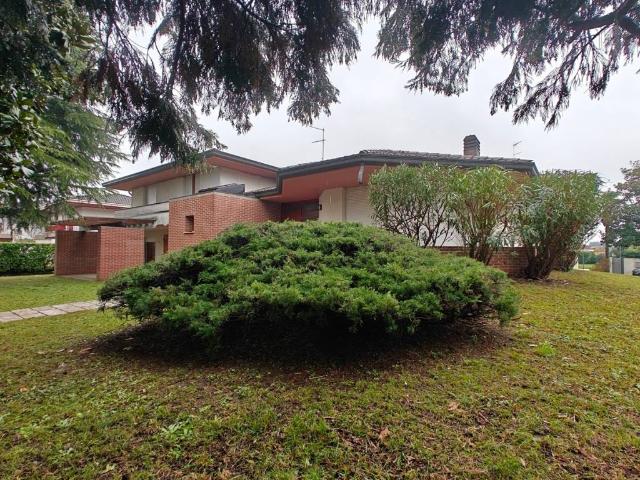 Villa Indipendente in vendita a Codroipo, Friuli-Venezia Giulia