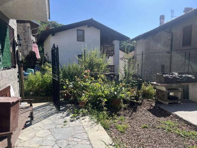Villa Indipendente in vendita a Piemonte, Biella