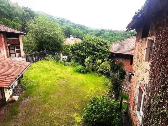 Villa Indipendente in vendita a Piemonte, Biella