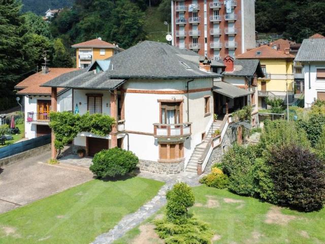 Villa Indipendente in vendita a Piemonte, Biella