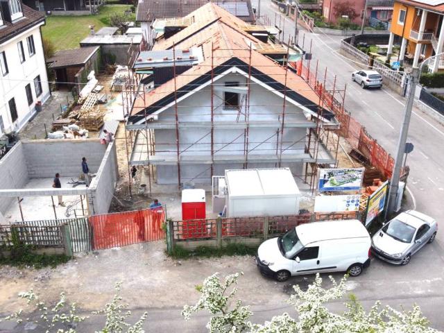 Villa Indipendente in vendita a Cogliate, Lombardia