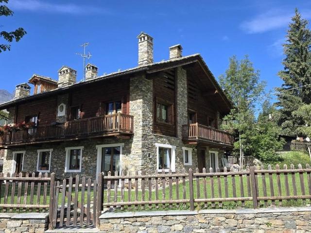 Villa Indipendente in vendita a La Reuveunna, Cogne