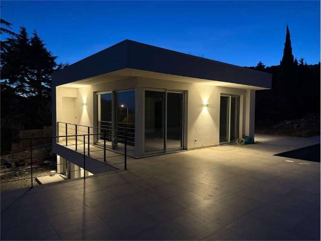 Villa Indipendente in vendita a Cogoleto, Liguria