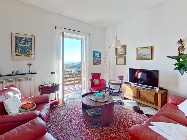 Villa Indipendente in vendita a Cogoleto, Liguria