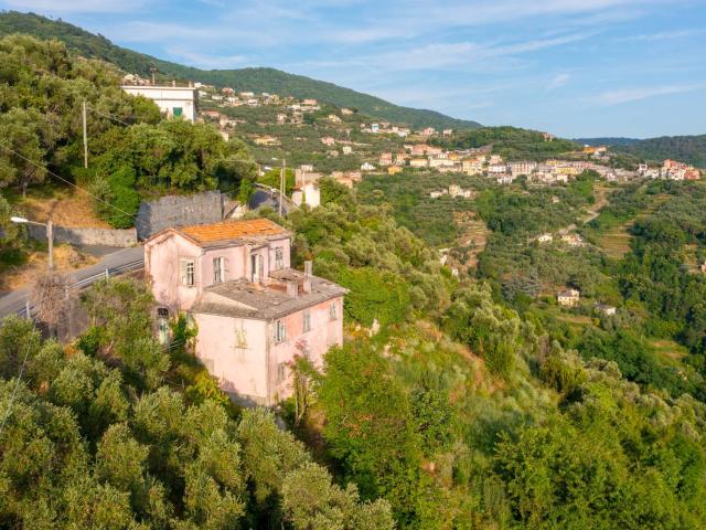 Villa Indipendente in vendita a La Costa, Cogorno