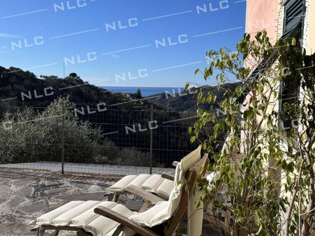 Villa Indipendente in vendita a La Costa, Cogorno