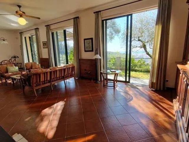 Villa Indipendente in vendita a Panesi, Cogorno