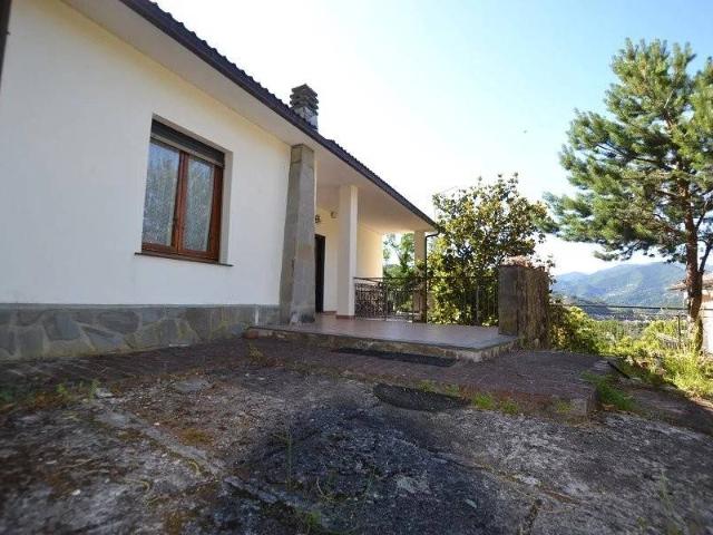 Villa Indipendente in vendita a San Salvatore, Cogorno