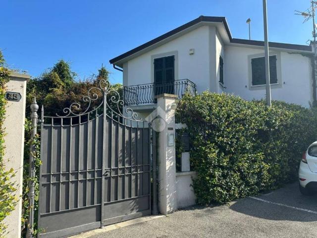 Villa Indipendente in vendita a La Costa, Cogorno