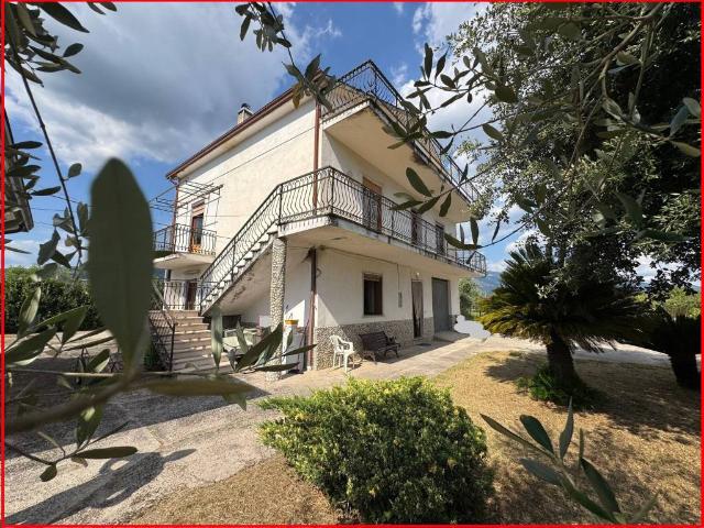 Villa Indipendente in vendita a Colfelice, Lazio