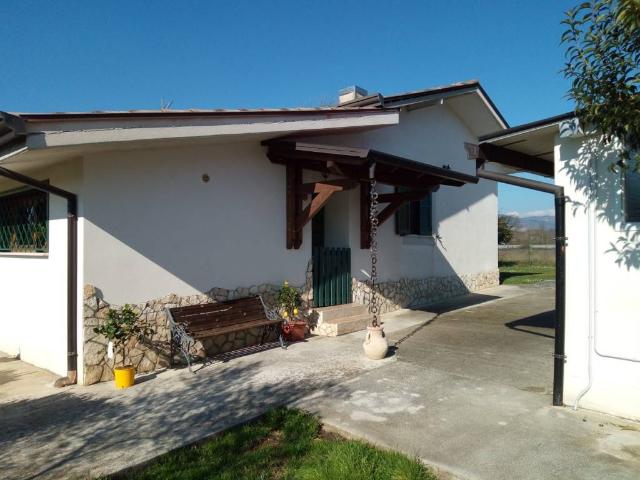 Villa Indipendente in vendita a Arce, Lazio