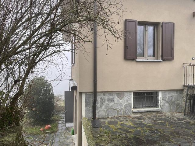 Villa Indipendente in vendita a Coli, Reggio Emilia