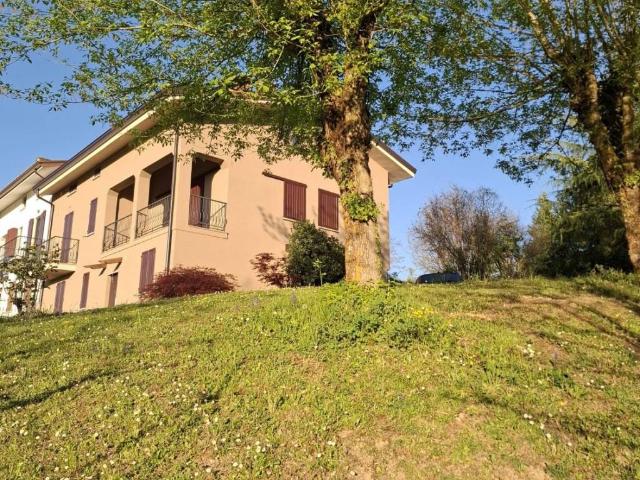 Villa Indipendente in vendita a Coli, Reggio Emilia
