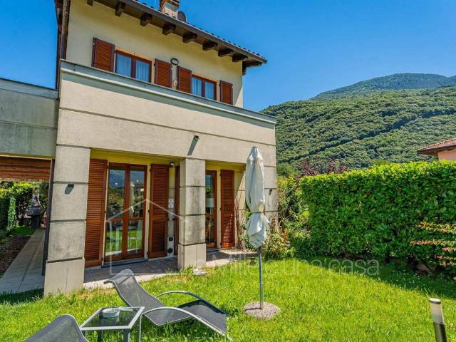 Villa Indipendente in vendita a Laghetto, Colico