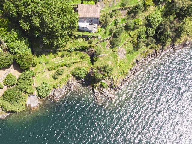 Villa Indipendente in vendita a Laghetto, Colico