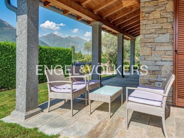 Villa Indipendente in vendita a Villatico, Colico