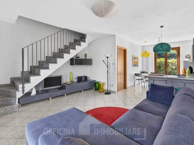 Villa Indipendente in vendita a Villatico, Colico