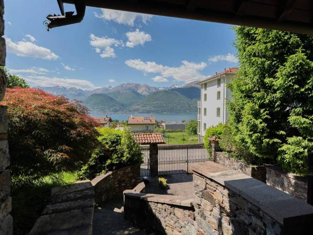 Villa Indipendente in vendita a Villatico, Colico