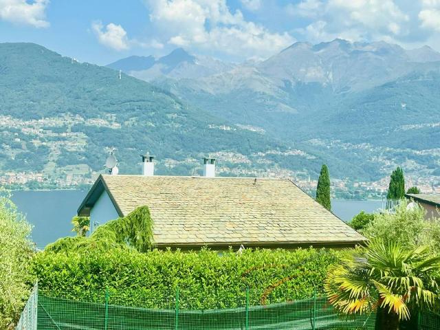 Villa Indipendente in vendita a Colico, Lombardia