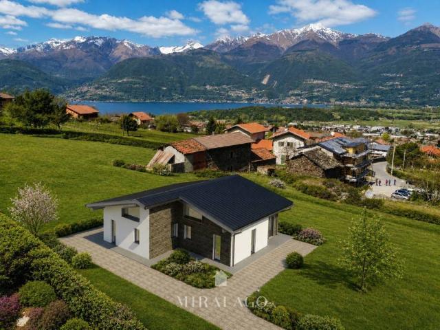 Villa Indipendente in vendita a Chiaro, Colico