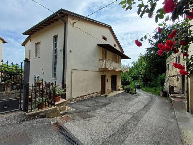 Villa Indipendente in vendita a Collazzone, Umbria