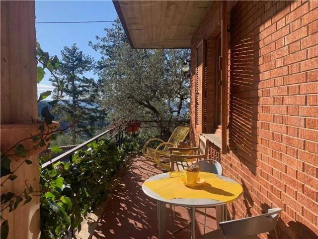 Villa Indipendente in vendita a Collazzone, Umbria