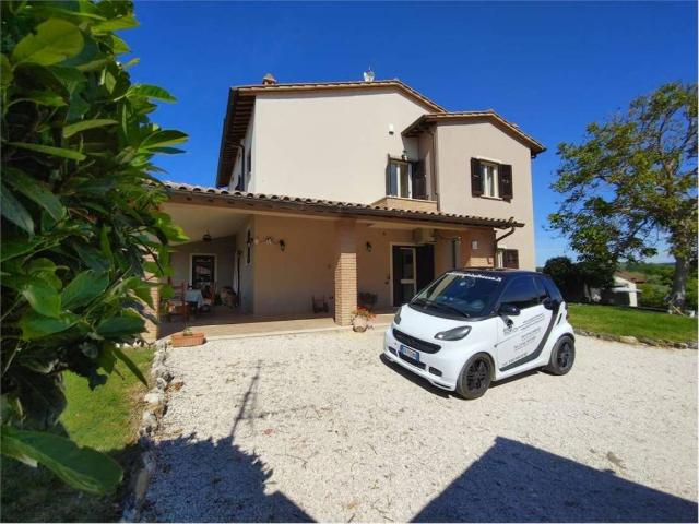 Villa Indipendente in vendita a Collazzone, Umbria