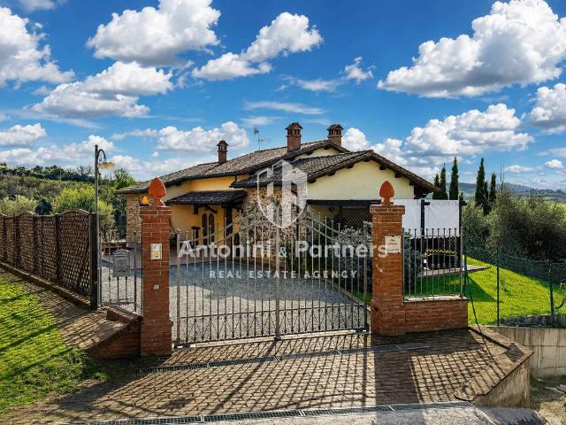 Villa Indipendente in vendita a Collazzone, Umbria