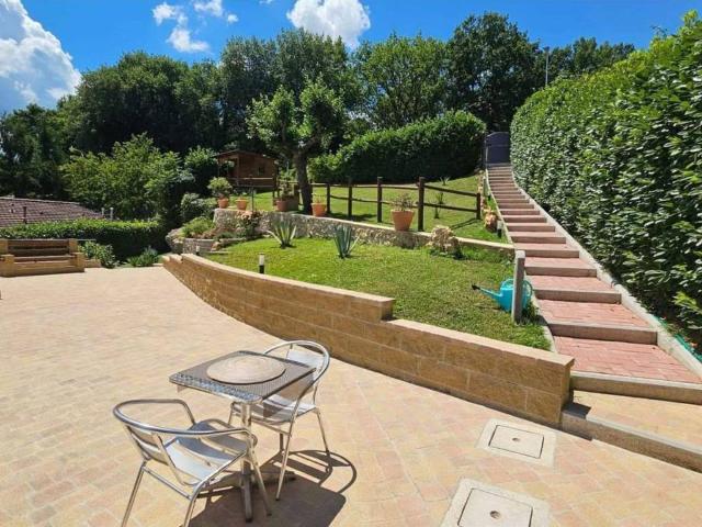 Villa Indipendente in vendita a Campolungo, Colle Di Val D'elsa