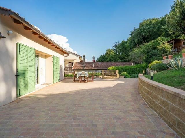 Villa Indipendente in vendita a Campolungo, Colle di Val d'Elsa