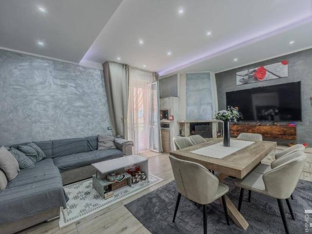 Villa Indipendente in vendita a Spedaletto, Colle Di Val D'elsa