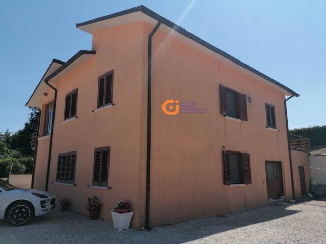 Villa Indipendente in vendita a Colle Sannita, Campania