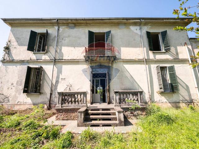Villa Indipendente in vendita a Lemignano, Collecchio
