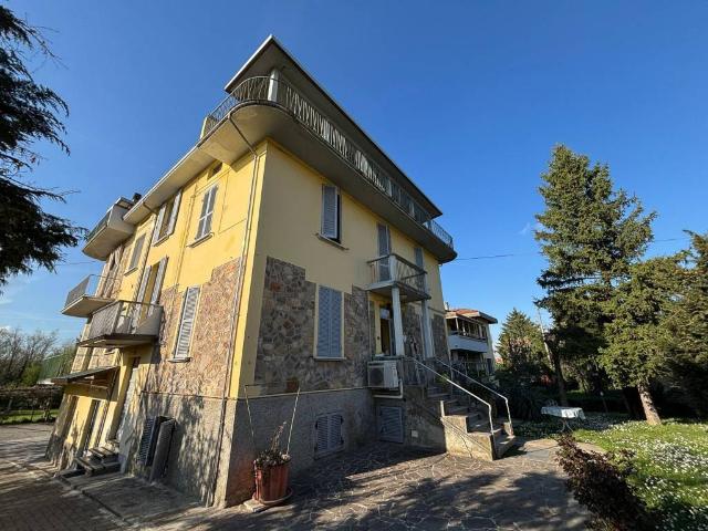 Villa Indipendente in vendita a Collecchio, Reggio Emilia