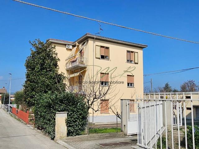 Villa Indipendente in vendita a Collecchio, Reggio Emilia