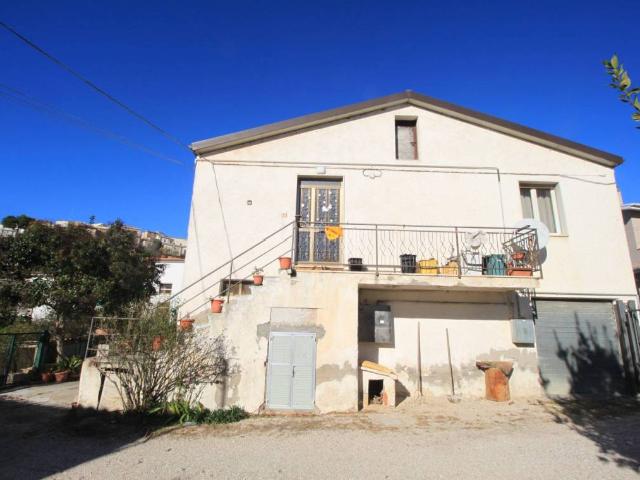 Villa Indipendente in vendita a Collecorvino, Abruzzo