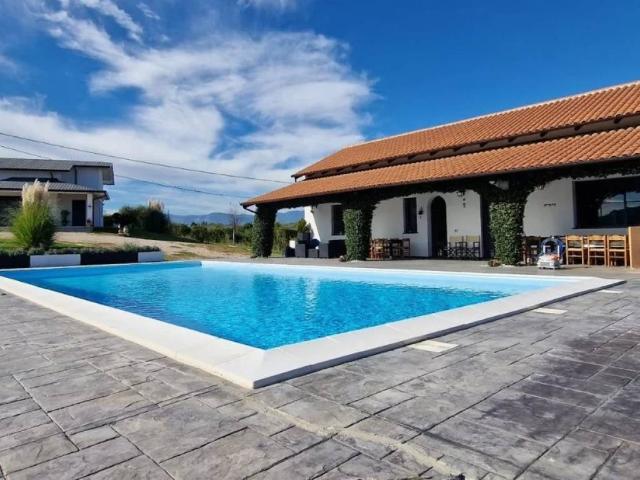 Villa Indipendente in vendita a Collecorvino, Abruzzo