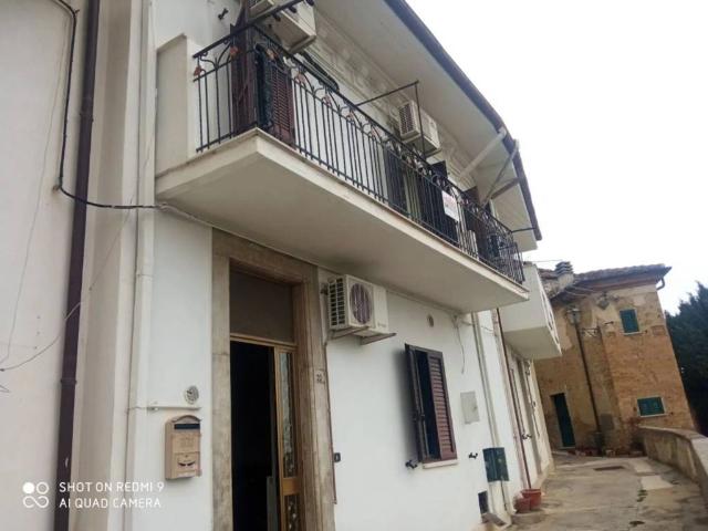Villa Indipendente in vendita a Collecorvino, Abruzzo