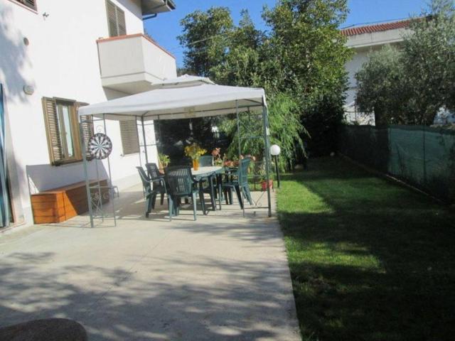 Villa Indipendente in vendita a Collecorvino, Abruzzo