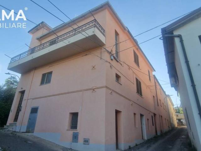 Villa Indipendente in vendita a Colledara, Abruzzo
